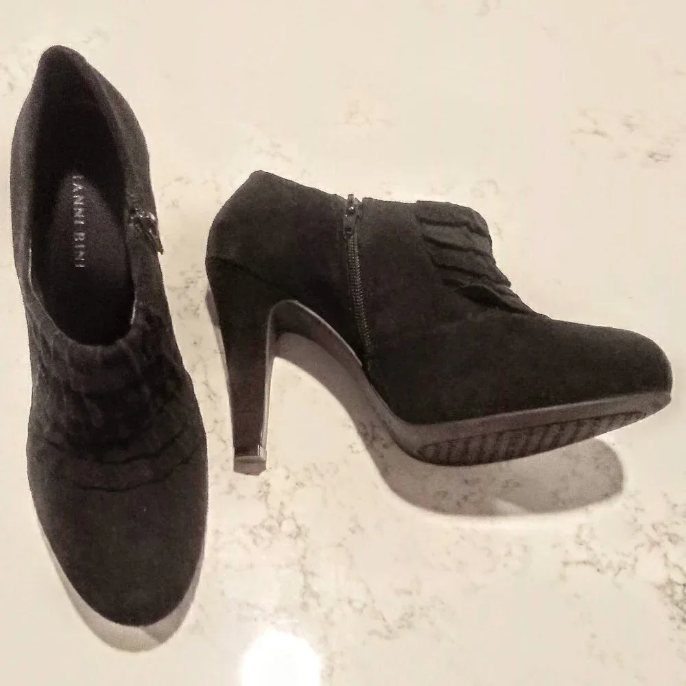 Gianni Bini Black Suede Ruffled Ankle Boots